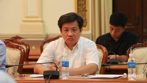 Ông Đoàn Ngọc Hải trầm tư trong phiên họp của TP.HCM về vỉa hè - ảnh 1