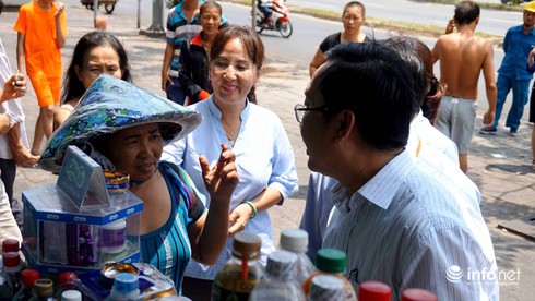 Chủ tịch quận 1 đã “xuống đường” để