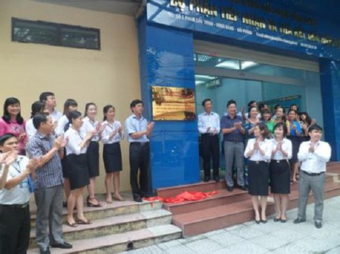 Hải Phòng: Hồng Bàng gắn biển 6 công trình chào mừng Đại hội Đảng bộ quận. - ảnh 1