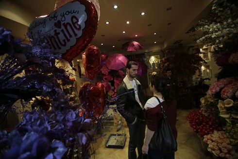 Thế giới chuẩn bị đón lễ Tình nhân như thế nào? - ảnh 1