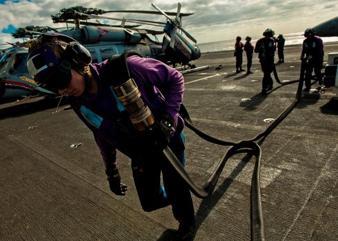 'Đột nhập' tàu sân bay hạt nhân USS Nimitz: Quả đấm thép của hải quân Mỹ - ảnh 13