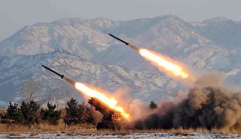 Triều Tiên thay tên lửa bằng pháo hạng nặng dọc biên giới Hàn Quốc - ảnh 1