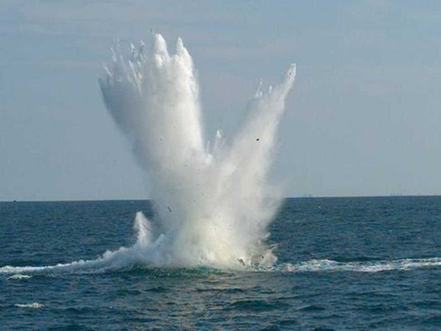 Bom dẫn đường bằng laser có sức mạnh khủng - ảnh 2