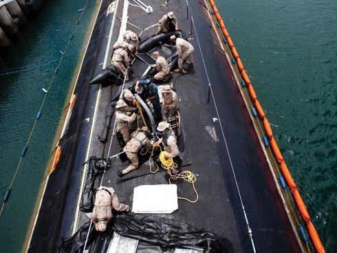 Mỹ ra mắt USS North Dakota - Tàu ngầm hiện đại nhất thế giới - ảnh 2