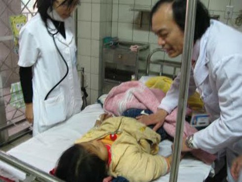 Phân biệt sốt vi rút và nhiễm trùng đường hô hấp trên - ảnh 2