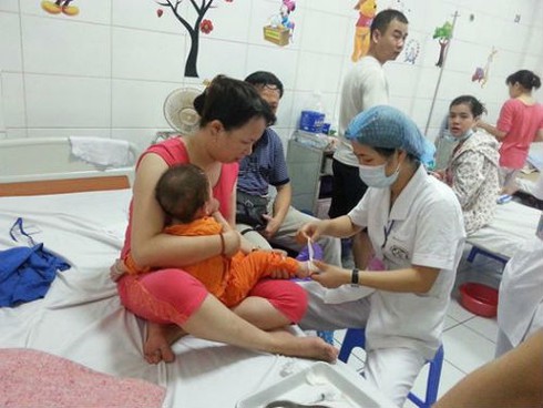 Dịch sởi và những mạnh thường quân bí ẩn - ảnh 1