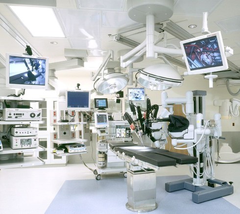 Bộ Y tế đề nghị Sở Y tế Bắc Kạn làm rõ thông tin mua sắm thiết bị y tế cũ - ảnh 1