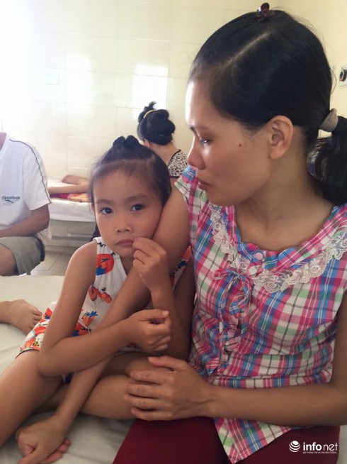 Người mẹ ngất xỉu khi nghe bác sĩ thông báo 2 đứa con đều mắc ung thư - ảnh 2