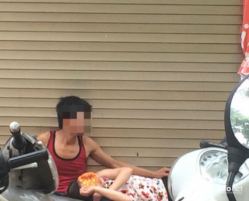 Đi xuyên đêm khám hiếm muộn, lấy vỉa hè làm nơi nghỉ ngơi - ảnh 2