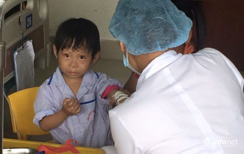 Quyết định sinh tử khi đẻ em cứu chị - ảnh 1