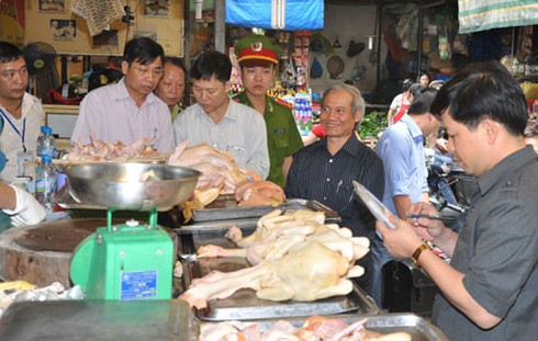 Chủ tịch xã, phường chịu trách nhiệm tổ chức kiểm tra an toàn vệ sinh thực phẩm - ảnh 1