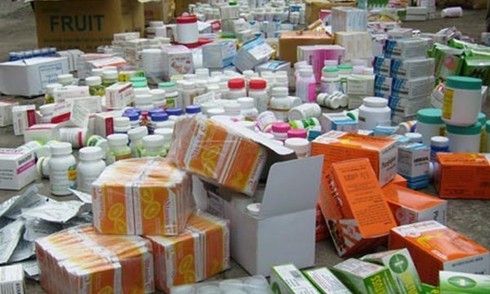 50% thuốc bán trên Internet là thuốc giả - ảnh 1