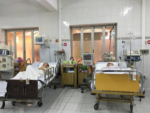 Sức khoẻ hai nạn nhân vụ nổ ở Hà Đông tiến triển chậm - ảnh 1