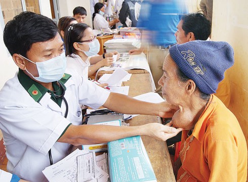 Y tế phát triển bền vững với kết hợp quân dân y - ảnh 1