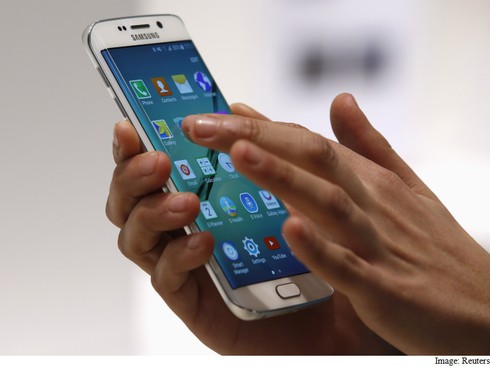 Doanh nhân và nhân viên công sở đi viện vì dùng smartphone quá nhiều - ảnh 1