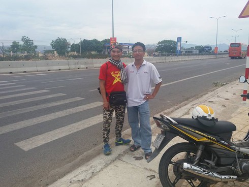 Chàng trai đi bộ xuyên Việt để đăng ký hiến tạng - ảnh 2