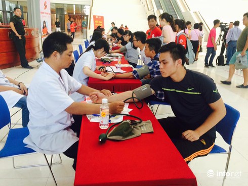 Kết thúc ngày hội hiến máu Giọt hồng tri ân thu được 3459 đơn vị máu - ảnh 4