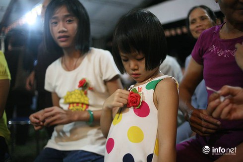 Nước mắt lăn dài khi nhắc tới mẹ - cha trong đại lễ Vu Lan - ảnh 8