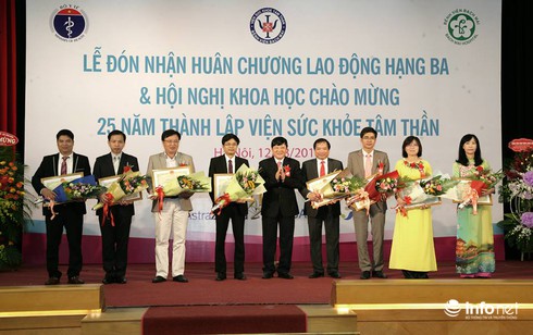 Ngành sức khoẻ tâm thần đón nhận Huân chương lao động hạng 3 - ảnh 1