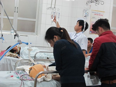 Sợ xương cổ con mềm không đội mũ bảo hiểm và những cái kết đau lòng - ảnh 1