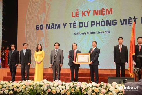 Xúc động vị giáo sư hi sinh khi ra chiến trường tìm vắc xin phòng sốt rét - ảnh 1