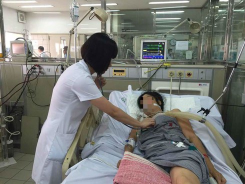 Bán cả gia tài vì không có bảo hiểm y tế - ảnh 1