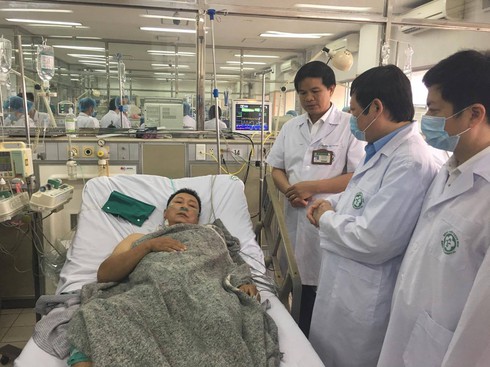 Thông tin mới nhất về vụ 18 bệnh nhân sốc phản vệ ở Hoà Bình - ảnh 1