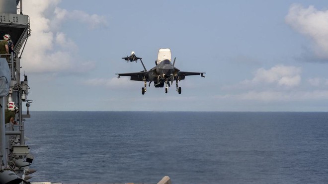 F-35B Mỹ tiếp tục phô trương sức mạnh ở Biển Đông, răn đe Trung Quốc