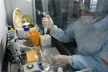 Từ đại dịch Covid-19, Nga sẽ “để mắt” tới các phòng thí nghiệm sinh học của Mỹ?