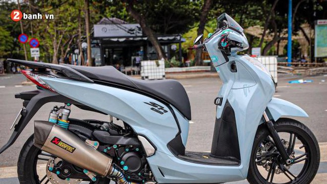 Mãn nhãn ngắm Honda SH 300i độ diện mạo siêu chất của biker xứ biển