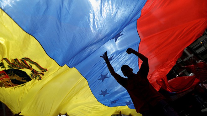 TT Maduro thề sẽ “cống hiến trọn đời” cho người dân Venezuela