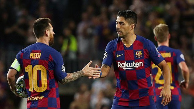 Luis Suarez lập cú đúp, Barcelona quật ngã Inter Milan nhờ...VAR