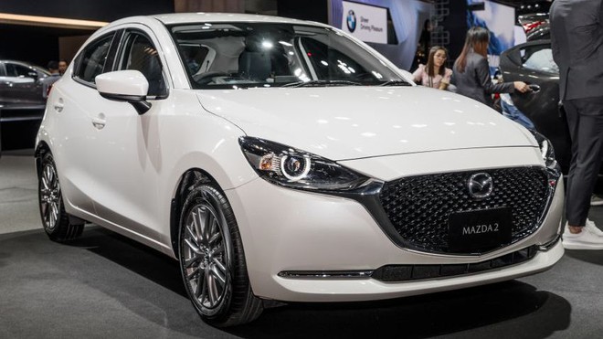 Mazda 2 facelift chốt giá 24.520 USD tại Malaysia