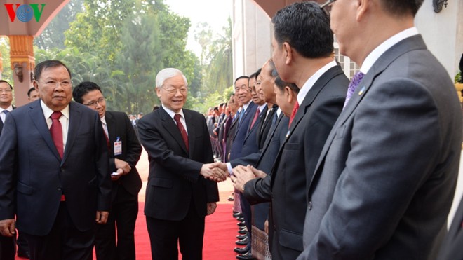 Hình ảnh ngày đầu thăm Lào của Tổng Bí thư, Chủ tịch nước Nguyễn Phú Trọng