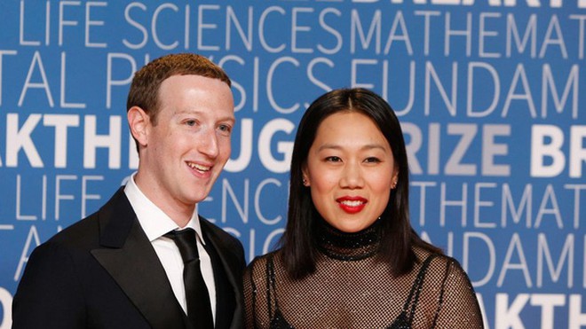 Yêu chiều vợ như Mark Zuckerberg: Phát minh ra chiếc hộp gỗ “thần kỳ” giúp bà xã ngủ ngon hơn, dân mạng ai ai “cũng muốn một cái như thế”