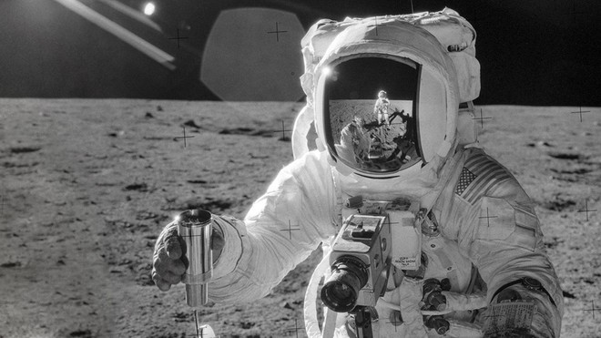 50 năm trước, con người đã bỏ lại những gì trên Mặt Trăng?