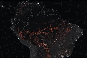 Hình ảnh kinh hoàng về cháy rừng Amazon nhìn thấy từ ngoài không gian