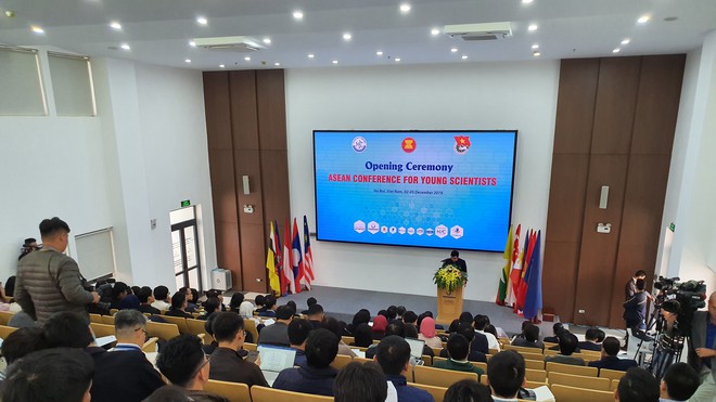 Khai mạc Hội nghị các nhà khoa học trẻ ASEAN tại Hà Nội