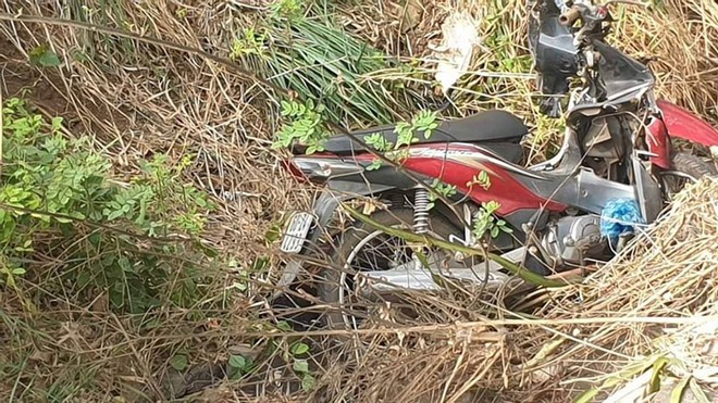 Đồng Nai: Người đàn ông tử vong bên cạnh chiếc xe máy bể nát