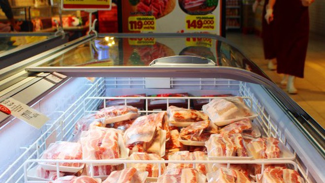 Thịt lợn nhập khẩu giá rẻ bắt đầu tràn vào siêu thị lớn
