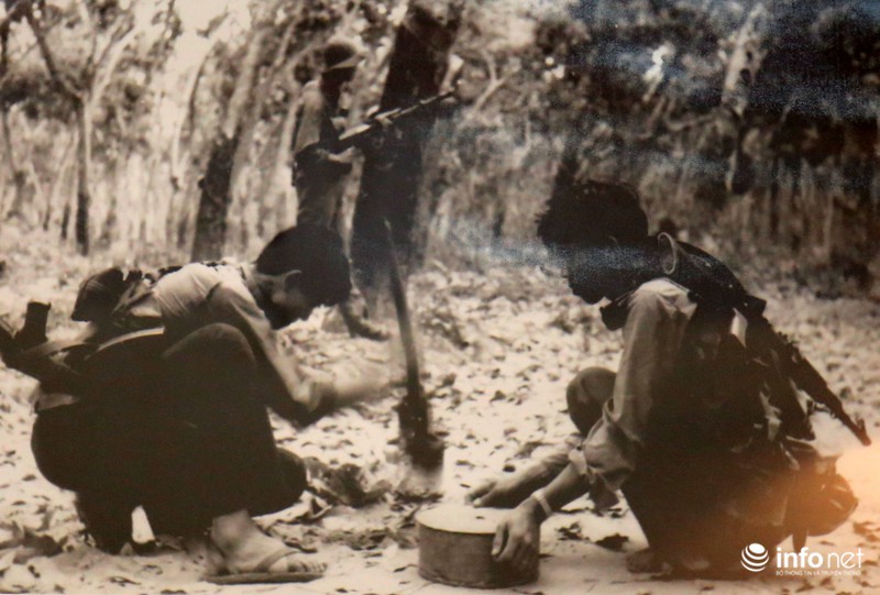 Muôn vẻ vũ khí tự chế của Việt Nam gây khiếp đảm đối phương - ảnh 11