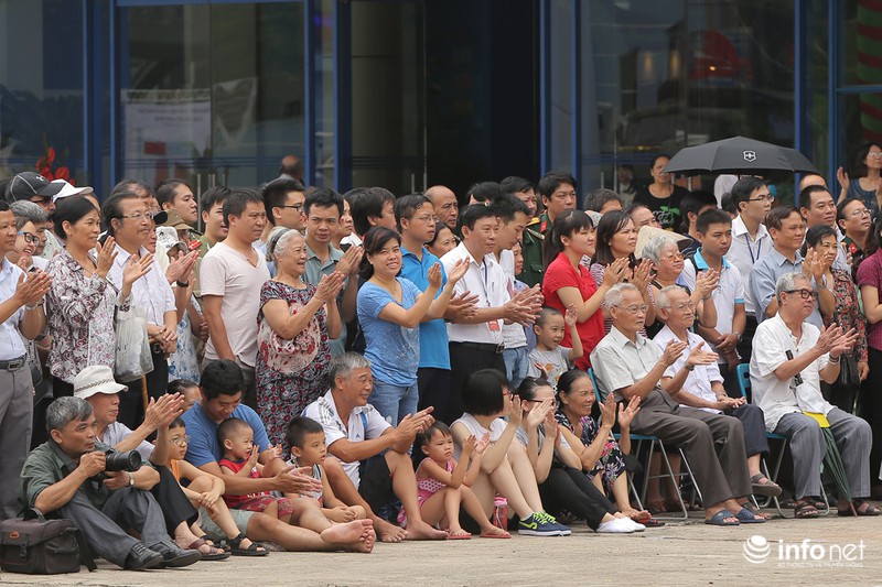 Pha biểu diễn tuyệt kỹ đánh bắt tội phạm của Bộ đội Biên phòng - ảnh 12