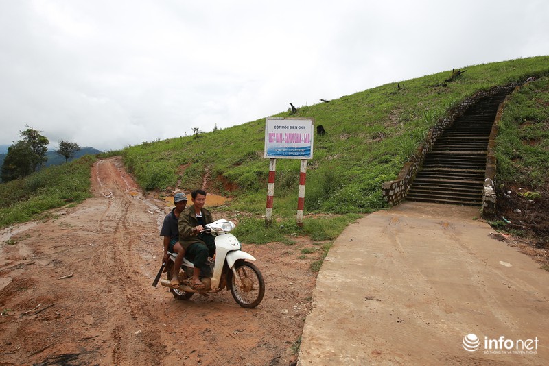 Thăm cột mốc đặc biệt ở ngã 3 biên giới Việt Nam - Lào - Campuchia - ảnh 5