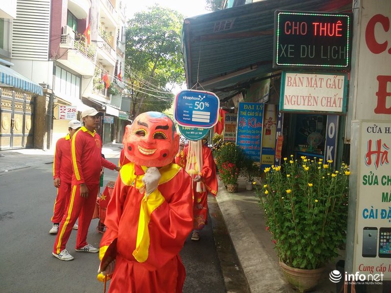 Trực tuyến: Không khí đón năm mới Ất Mùi - 2015 của người Việt ở năm châu - ảnh 74