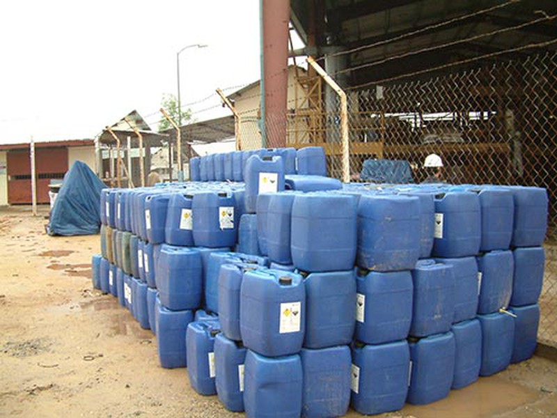 Hóa chất và hệ thống an toàn vệ sinh lao động - ảnh 1