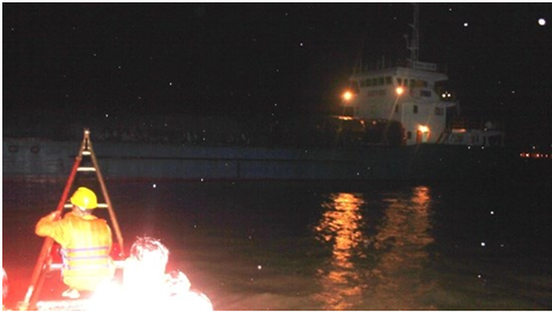 Tai nạn sà lan: cảnh báo và phương pháp phòng chống - ảnh 1