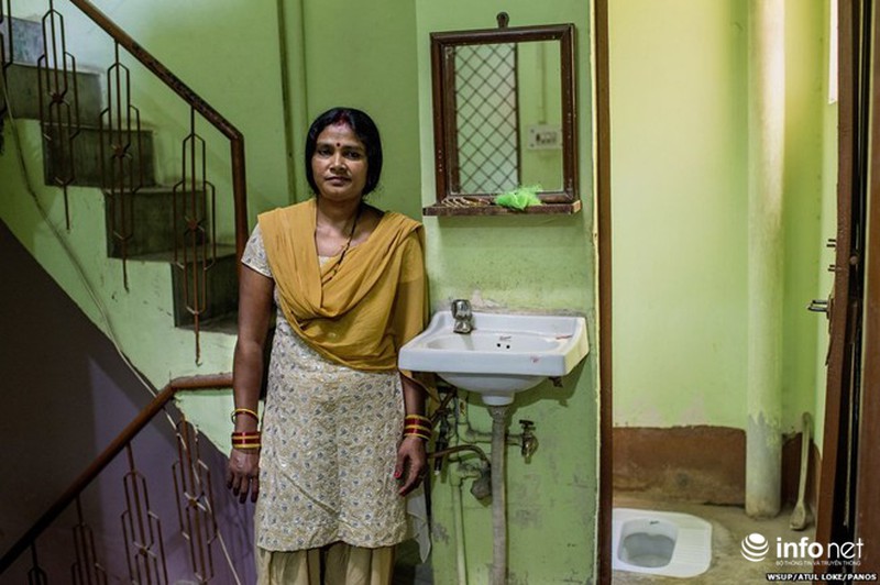 Cuộc sống của phụ nữ khắp thế giới qua nhà vệ sinh - ảnh 9