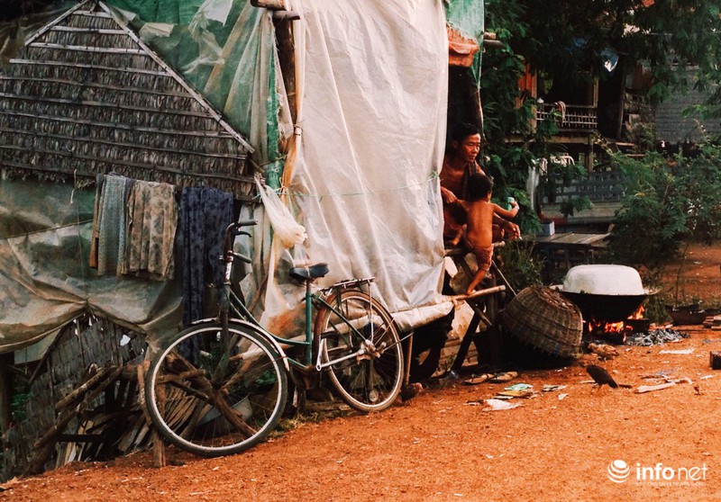 Ngắm cảnh yên bình của ngôi làng người Việt dọc bờ Biển Hồ - ảnh 3