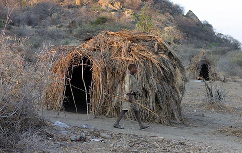 Bộ tộc kỳ lạ từ chối văn minh, sống như 1 vạn năm trước - ảnh 4