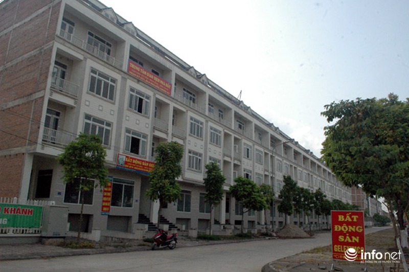 Những ngôi biệt thự siêu sang thành nơi nuôi vịt, gà giữa Thủ đô - ảnh 10